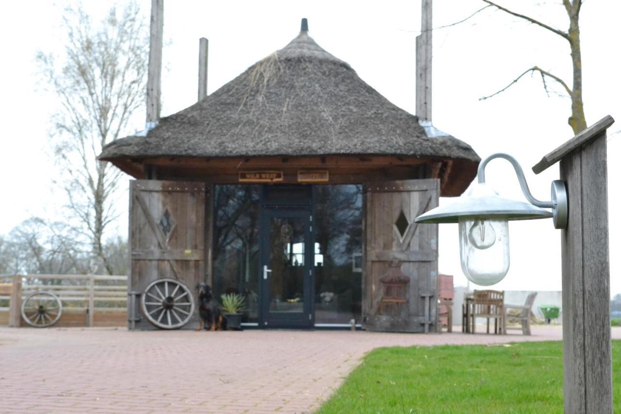 Wildwestruurlo Vila Exterior foto